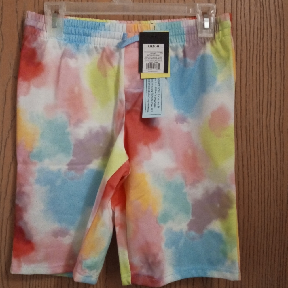 ART class multiple color women's shorts large(12/14)  A-14